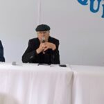 ESCRITOR EDUARDO ARAMBURÚ PRESENTÓ LIBRO SOBRE EFRAÍN BARQUERO