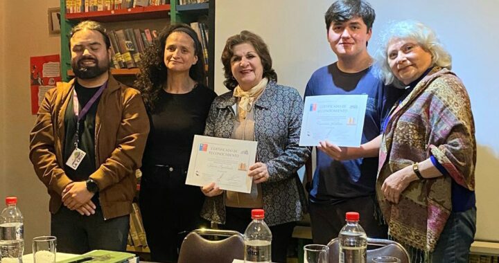 ESCRITORA Y ALTA DIGNATARIA DE LA GRAN LOGIA FEMENINA DE CHILE ENCABEZÓ ACTO DEL DÍA DEL LIBRO