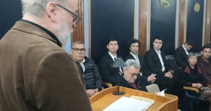 AUTOR DE “FRANCISCO BILBAO, EL MASÓN” DIO DETALLES DE SU OBRA EN VIÑA DEL MAR